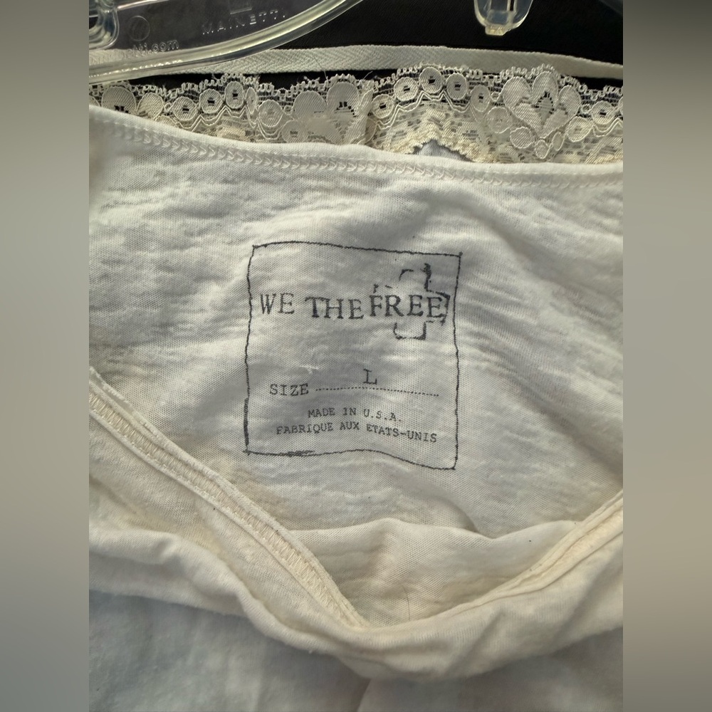 We The Free Women’s Sheer Top size Large - Picture 5 of 5